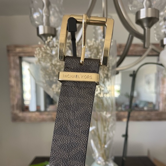Michael Kors Belt - Picture 2 of 5